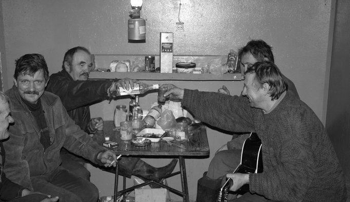 three men and a fish pond_3