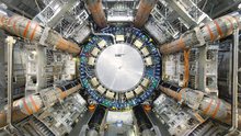 Cern_neboli_Tovarna_na_absolutno_1