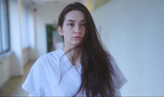 Scéna z filmu Tělo-duše-pacient