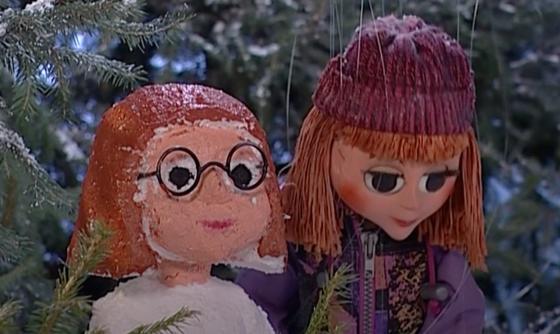 Scéna z filmu Hurvínkův rok: Hurvínkovy večerníčky