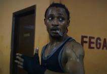 Scéna z filmu Boxing Libreville